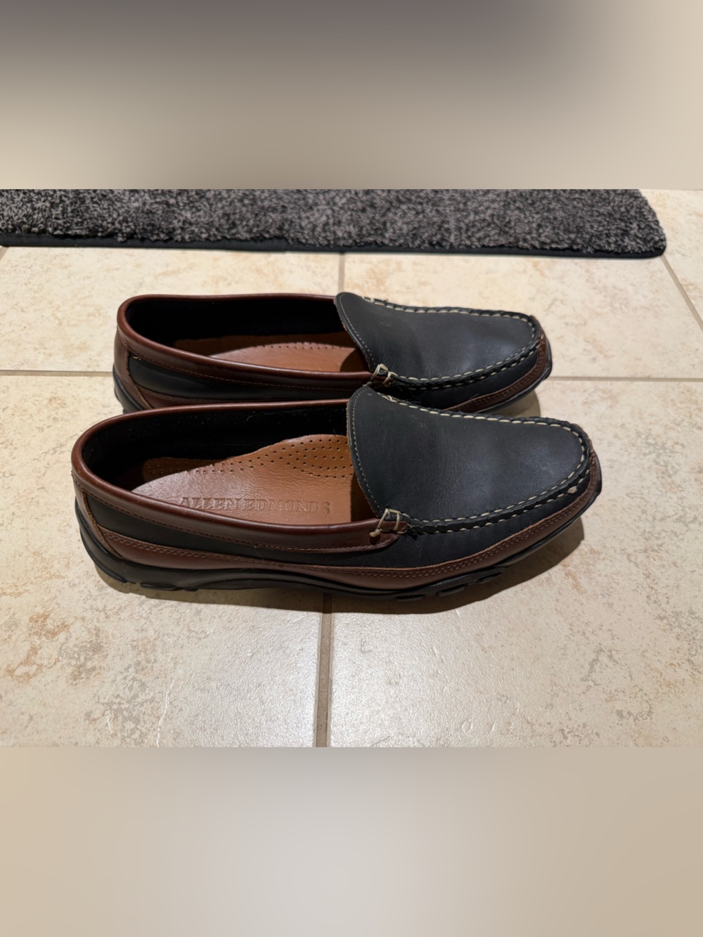 Allen Edmonds Boulder Driving Shoe 8 EEE